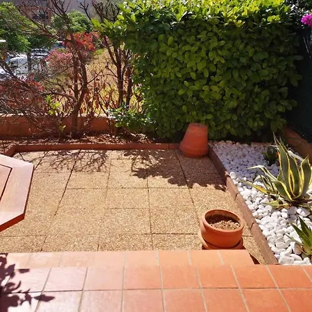 Charming Residence Studio With Balcony And Garden *